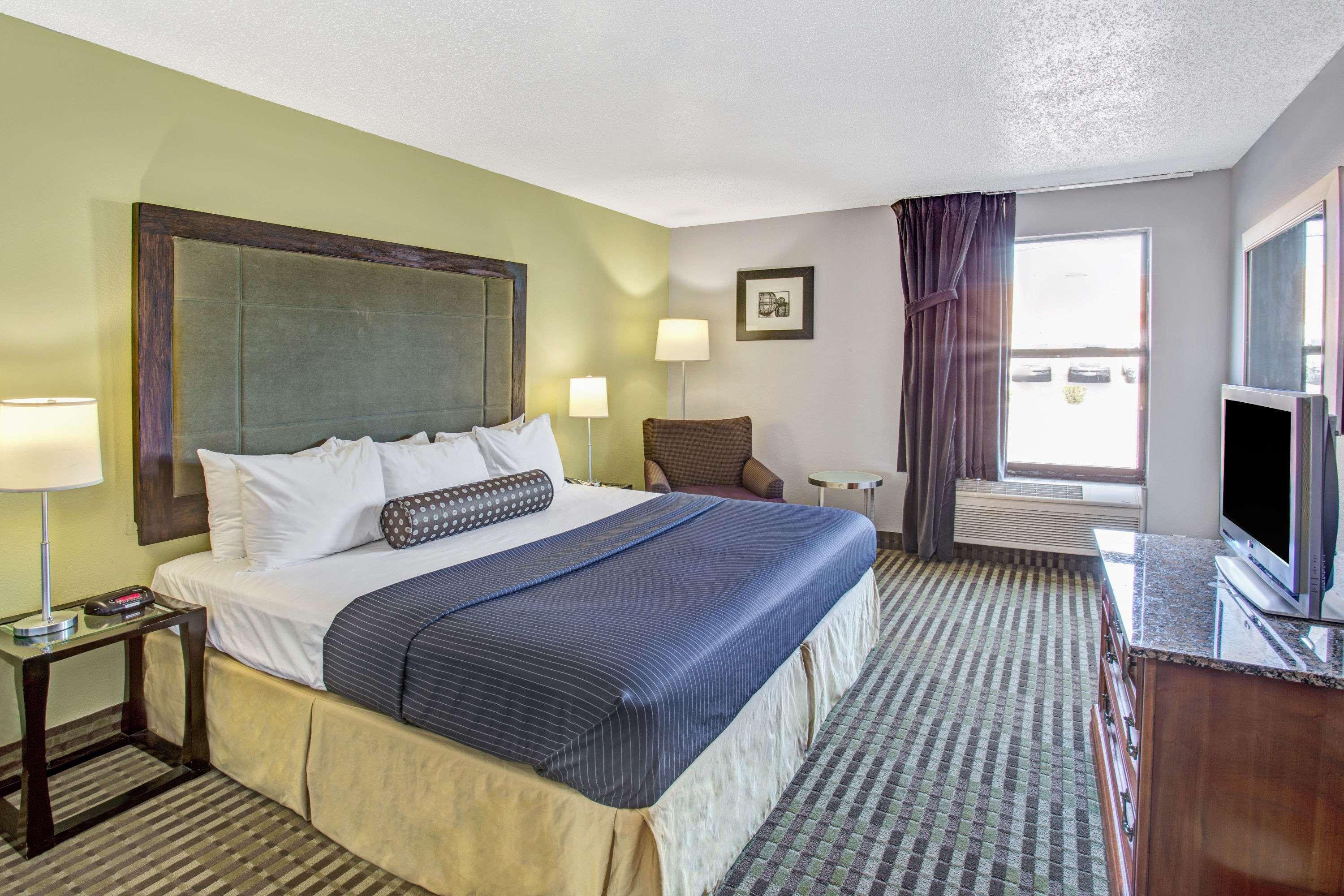 Days Inn By Wyndham Great Lakes Naval Base North Chicago Dış mekan fotoğraf