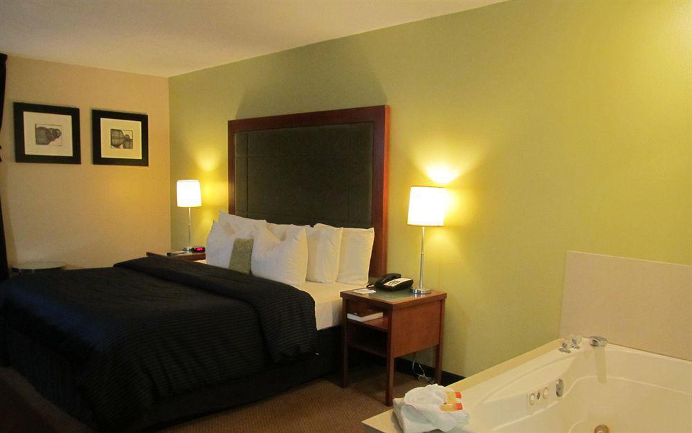 Days Inn By Wyndham Great Lakes Naval Base North Chicago Dış mekan fotoğraf